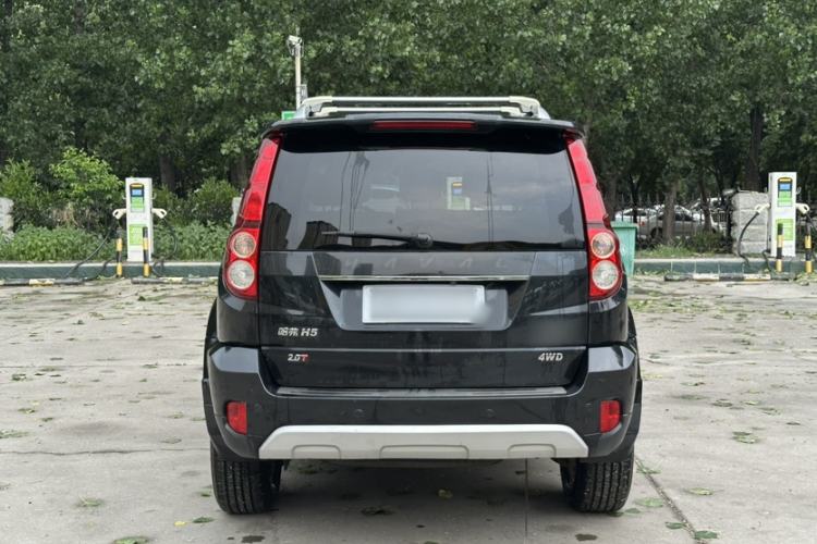 Used Haval H5 Classic 2018 Classic Edition 2.0T Manual 4x4 Prestige Model Exterior 6
