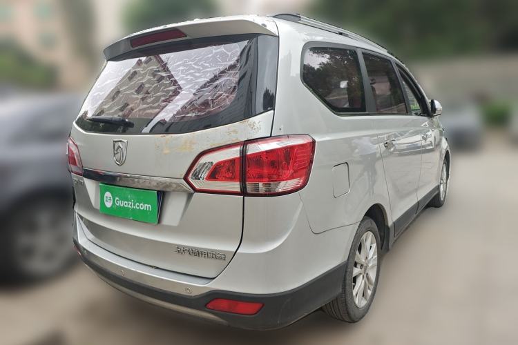 Used Baojun 730 2014 1.5L manual Comfort ESP version 7 seats Rear Right 45 Deg