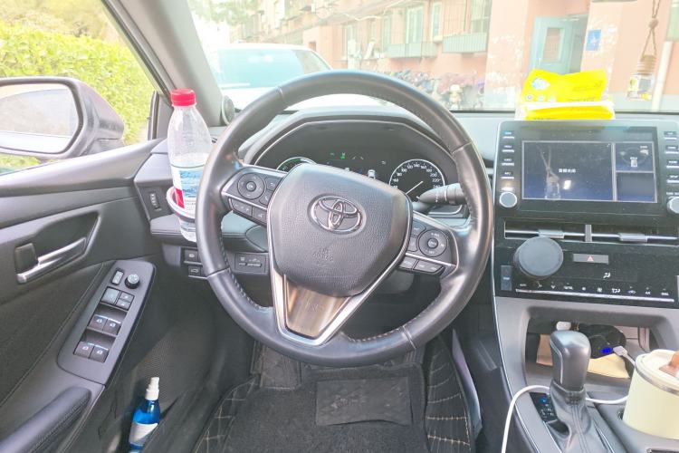 Used Toyota Avalon 2019 Dual-Engine 2.5L Luxury Edition China VI Standard