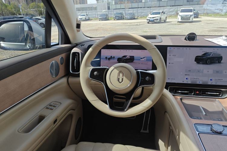 Used Hima AITO M9 2024 Range-Extended Ultra Version 42 kWh 6-Seater Model Steering Wheel