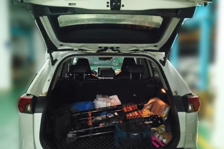 Used Toyota RAV4 2020 2.0L CVT Two-Wheel Drive Prestige Edition Trunk