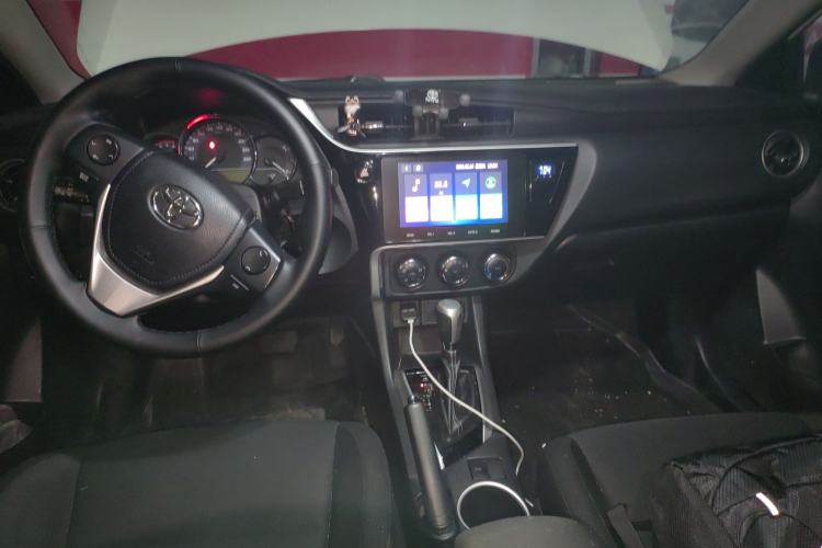 Used Toyota Levin 2017 Revised 185T CVT Elite Edition China V Standard Center Console