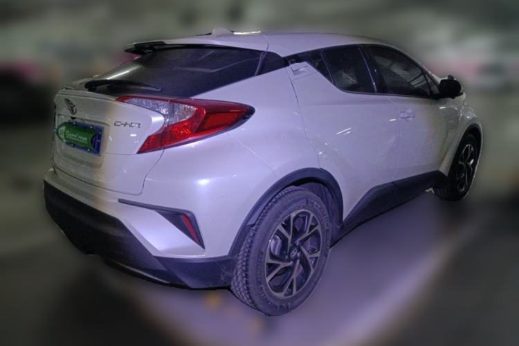 Used Toyota C-HR 2020 2.0L Leading Edition Rear Right 45 Deg
