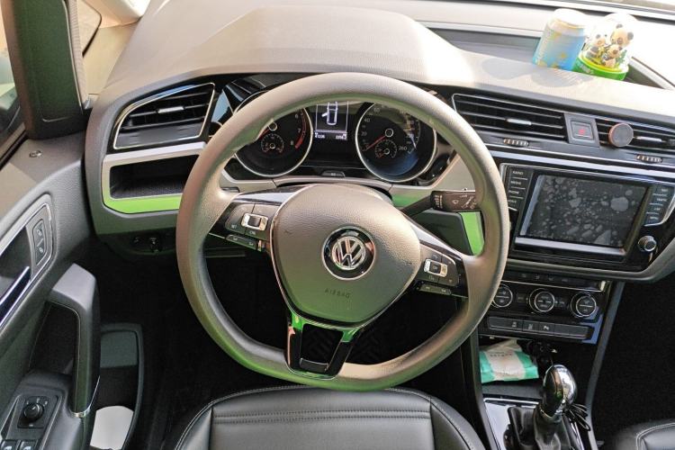 Used Volkswagen Touran 2018 Volkswagen Touran L 280TSI DSG Comfort Edition 7 Seats China VI Standard