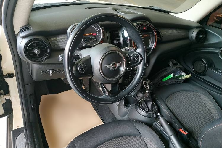 Used MINI MINI 2014 1.5T COOPER Fun