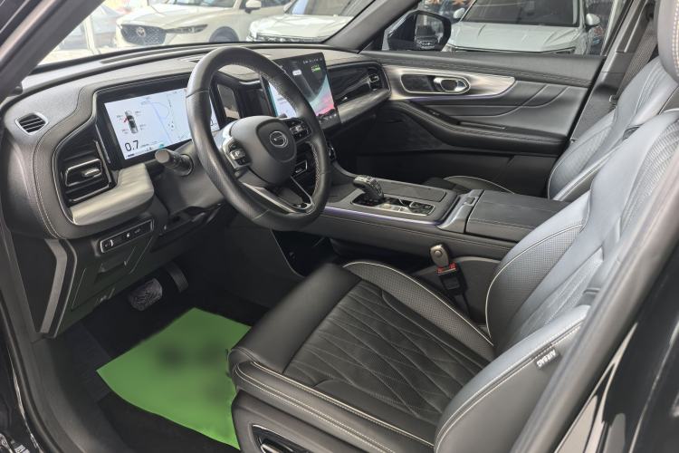 Used GAC Trumpchi GS8 2024 Linghang Series 2.0 TGDI Two-Wheel Drive Luxury Smart Connectivity Version Interior 1