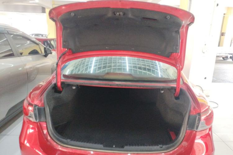 Used Mazda Atenza 2014 2.0L Blue Sky Luxury Edition Trunk