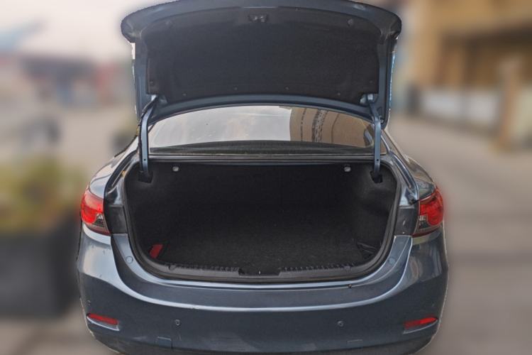 Used Mazda Atenza 2014 2.0L Blue Sky Luxury Edition
