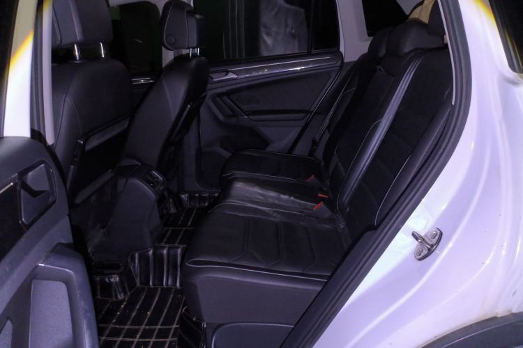 Used Volkswagen Tiguan 2017 330TSI Four-Wheel Drive High-End Model Left Rear Seat