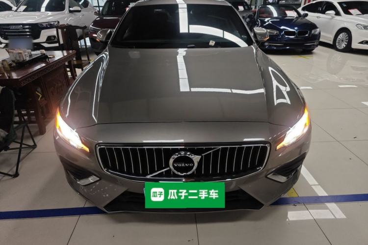 Used Volvo S60 2020 T4 Zhiyi Luxury Edition