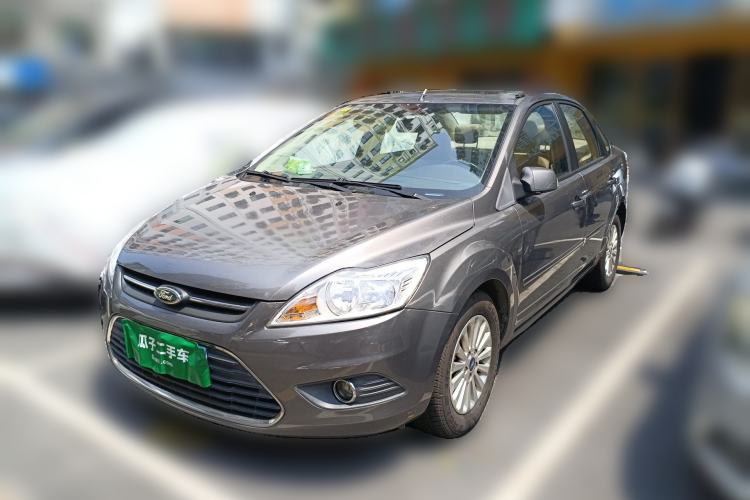 Used Ford Focus 2013 Sedan Classic 1.8L Automatic Fashion Edition