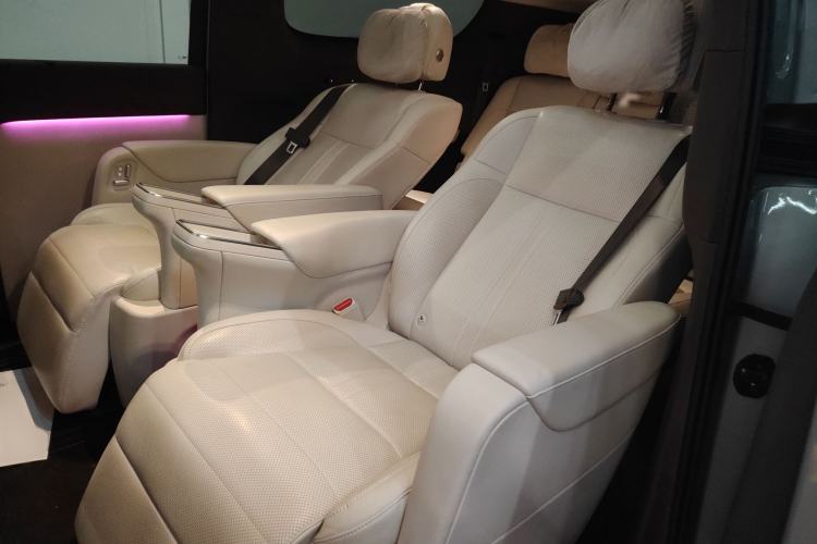 Used Li Auto MEGA 2024 Ultra Model
