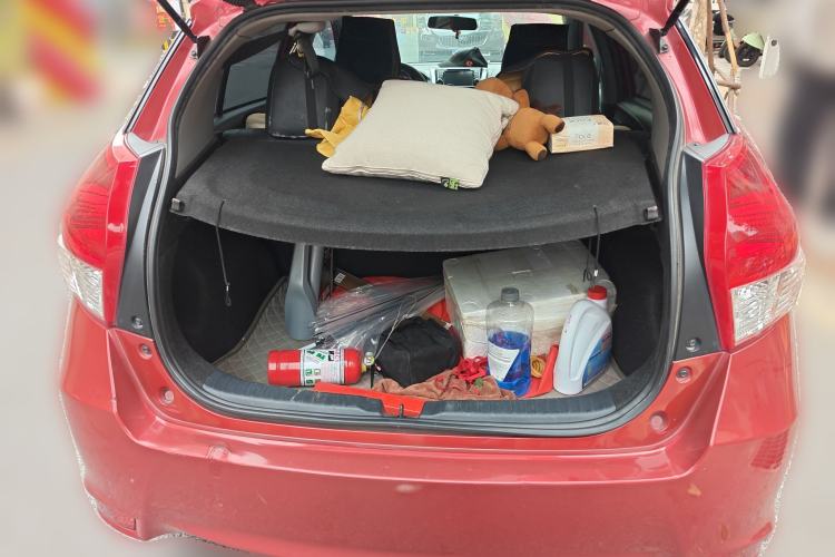 Used Toyota YARiS L Zhi Xuan 2015 1.5E Automatic Charm Edition Trunk