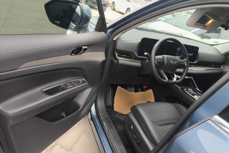 Used Ford Equator Sport 2022 EcoBoost 170 Platinum Edition Driver Seat