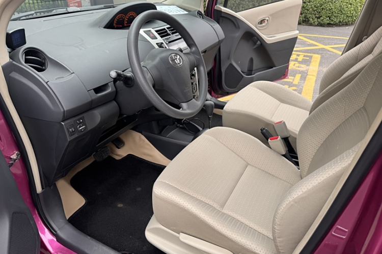 Used Toyota Yaris 2011 1.6E Automatic Charm Edition
