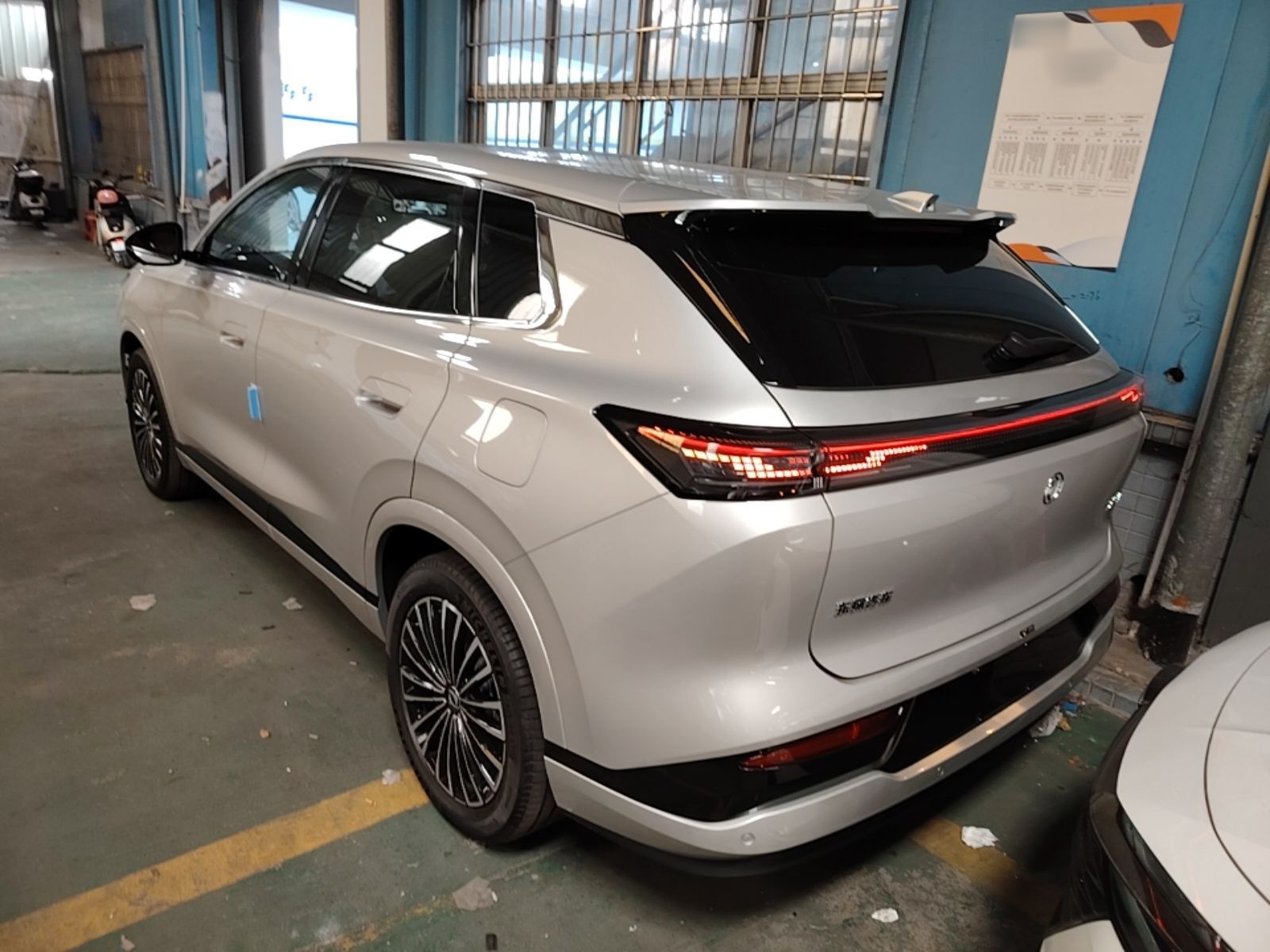 Dongfeng Aeolus L8 2025 Model 185KM Dream Edition — снимка 4