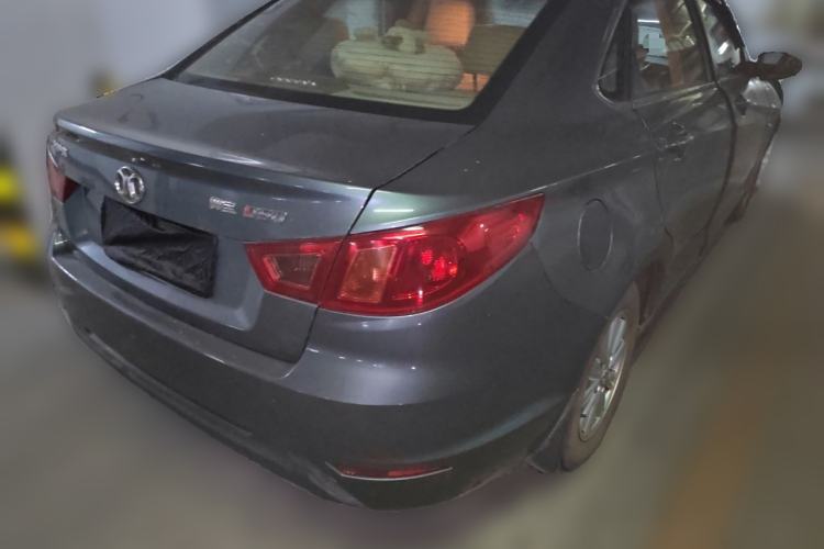 Used BAIC Senova D50 2014 1.5L manual standard version