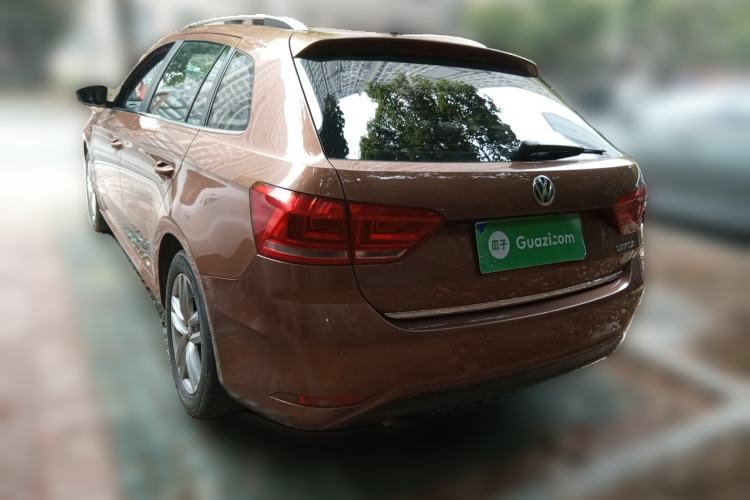 Used Volkswagen Gran Lavida 2015 1.6L Automatic Comfort Edition
