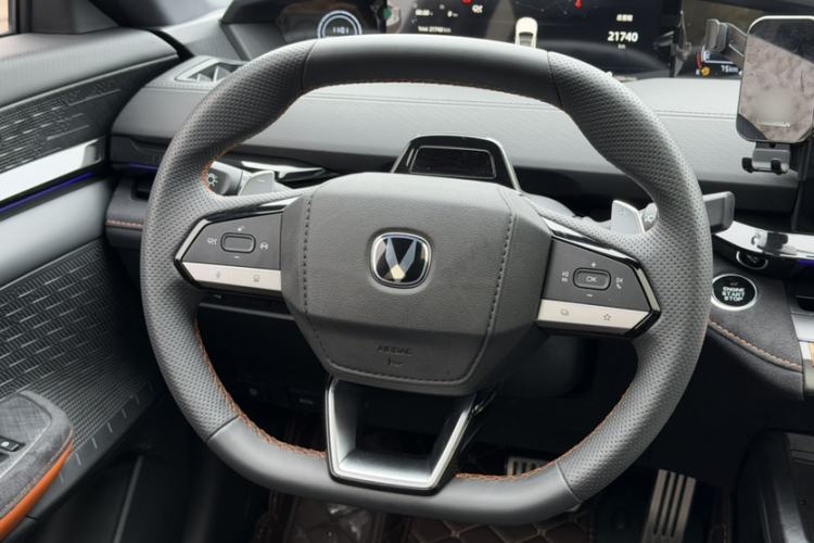 Used CHANGAN UNI-V 2022 1.5T Sport Edition Steering Wheel
