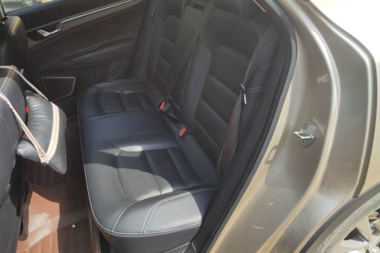 Used Geely Auto Emgrand GS 2016 Sports Edition 1.8L Manual LingShang Model Left Rear Seat