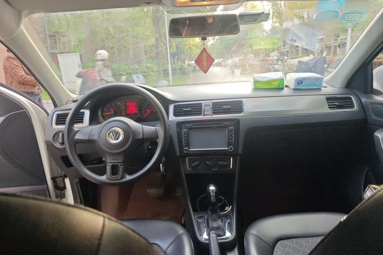 Used Volkswagen Santana 2015 1.6L Automatic Comfort Edition
