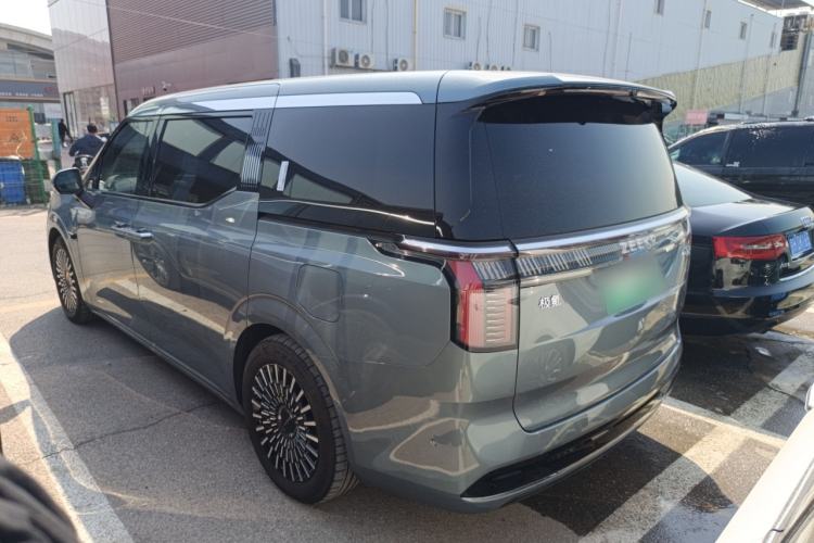 Used Zeekr 009 2024 7-Seater Walk-Through Version Four-Wheel Drive 108 kWh Rear Left 45 Deg