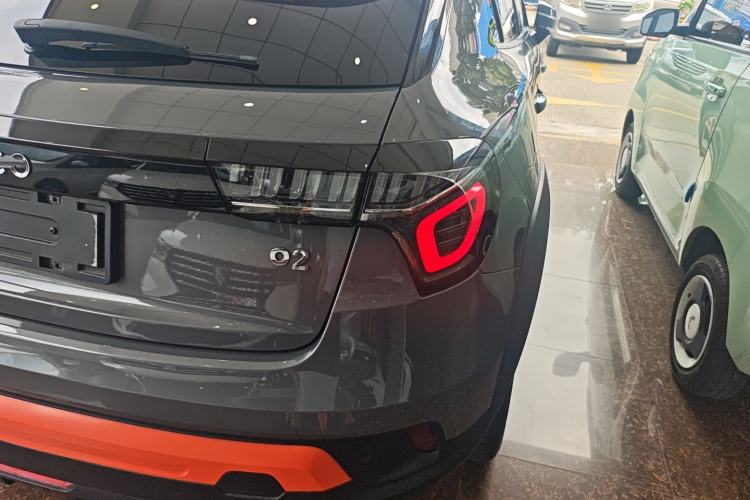 Used Lynk & Co 02 2018 1.5T DCT Two-Wheel Drive Zhaopu Version China V Standard Exterior 3