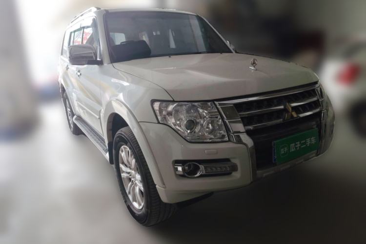 Used Mitsubishi Pajero 