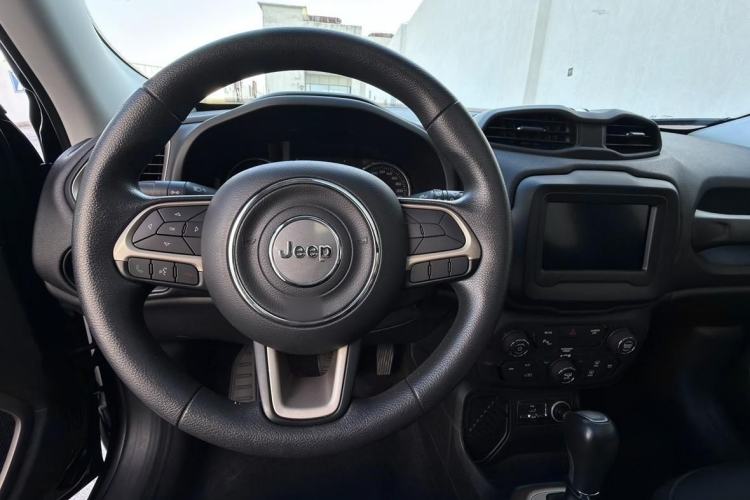 Used Jeep Renegade 2017 180T Automatic High-Energy Version