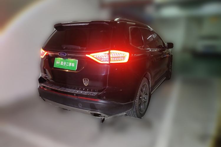 Used Ford Edge 2018 EcoBoost 245 Four-Wheel Drive Titanium 7-Seater Rear Right 45 Deg