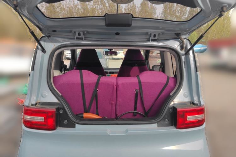 Used Wuling Hongguang MINIEV 2020 Zizai Version Lithium-NMC Trunk