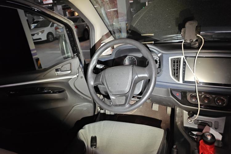 Used FORTHING Lingzhi 2024 M5 1.6L Standard 5-Seater CNG