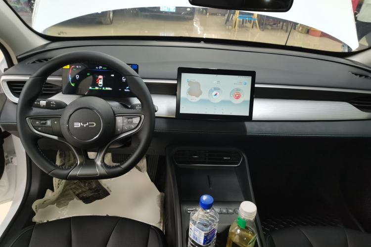 Used BYD Seal 05 DM-i 2026 DM-i 128KM Luxury Edition Center Console