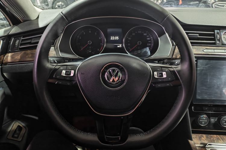 Used Volkswagen Magotan 2018 330TSI DSG Luxury Model Interior 2