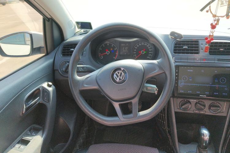 Used Volkswagen Polo 2016 1.4L Automatic Trendy Model Steering Wheel