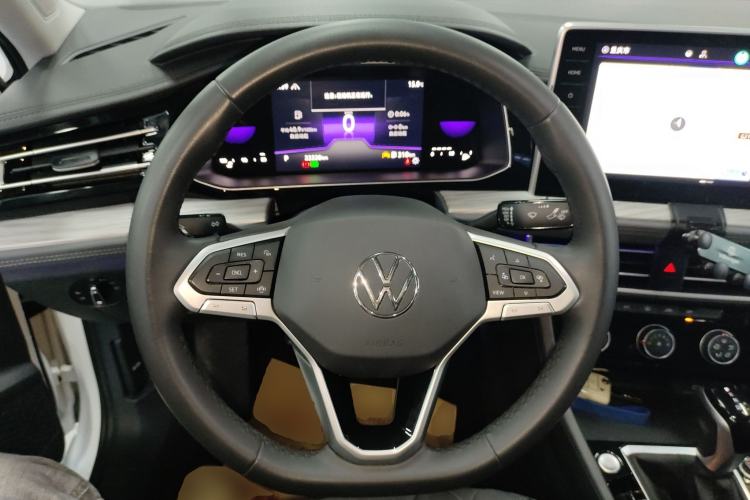 Used Volkswagen Sagitar 2025 300TSI DSG Excellence Edition Steering Wheel