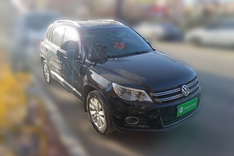 Used Volkswagen Tiguan 2010 2.0 TSI Automatic All-Wheel Drive Flagship Edition Front Right 45 Deg