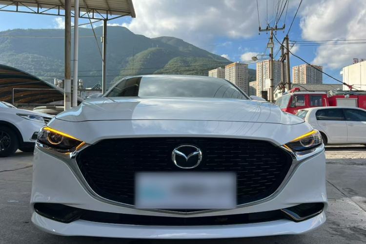 Used Mazda 3 Axela 2023 2.0L Automatic ZhiXuan Edition
