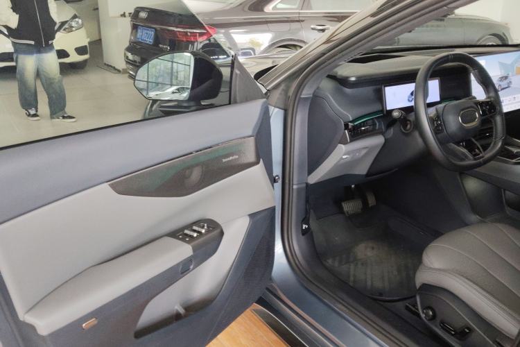 Used Lynk & Co 07 2024 EM-P 126 Long-Range Ultra
