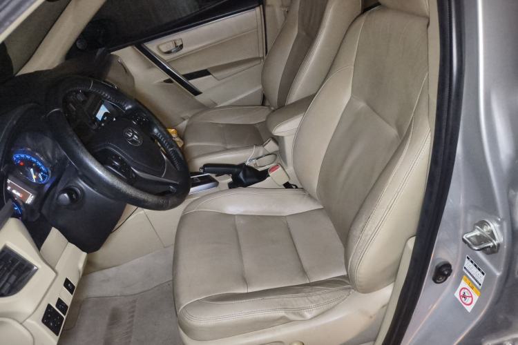 Used Toyota Corolla 2014 1.8L CVT Top-of-the-Line Version