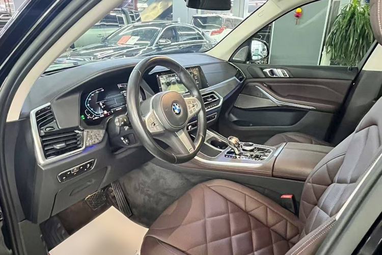 Used BMW X5 2022 Restyled xDrive 30Li Luxury Version M Sport Package