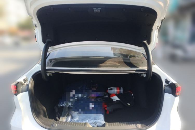 Used Geely Galaxy L6 2023 125km Starship
