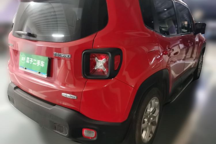 Used Jeep Renegade 2018 Connected Large Screen Version 180T Automatic High-Energy Edition Rear Right 45 Deg