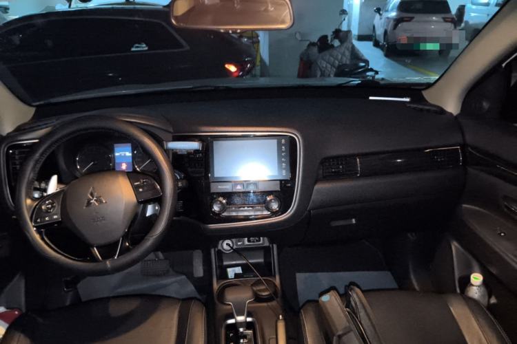 Used Mitsubishi Outlander 2016 2.4L 4x4 Elite Edition 5 Seats