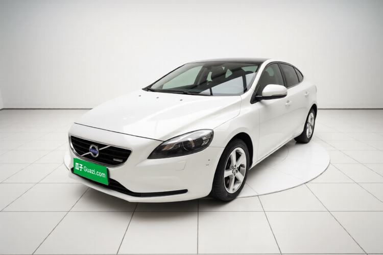 Used Volvo V40 2016 T3 Zhiyi Edition