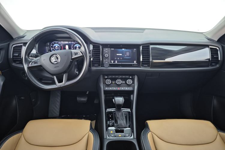 Used Skoda Kodiaq GT 2019 TSI330 Two-Wheel-Drive Luxury Edition China VI Standard Interior 5