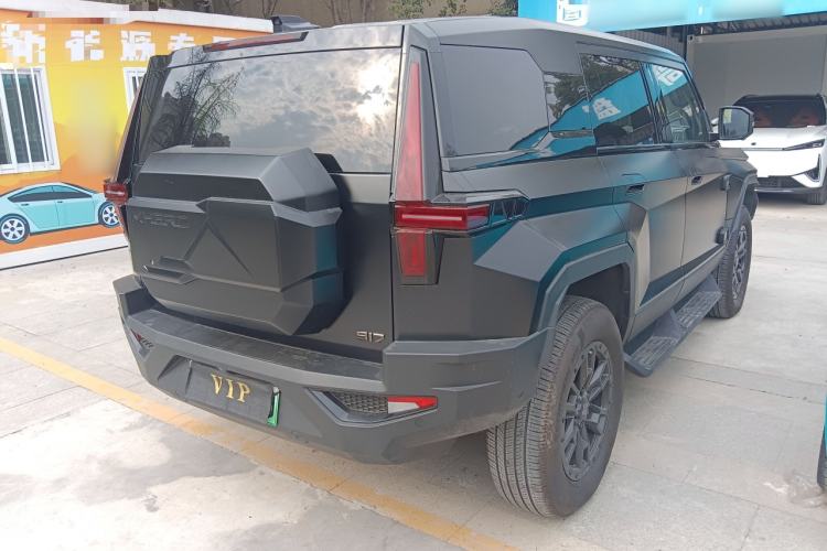 Used Brave warrior 917 2023 Range-Extended Base Model
