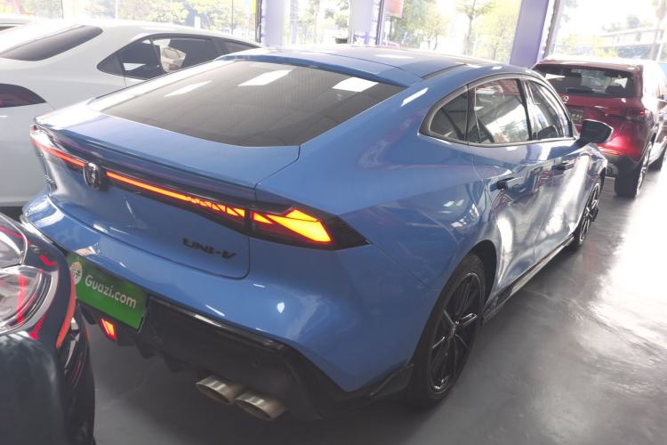 Used Changan UNI-V 2022 2.0T Leading-Speed Edition
