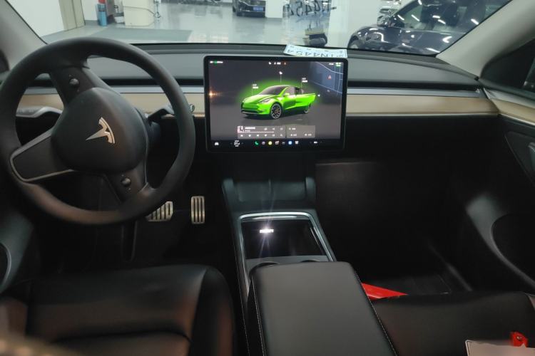 Used Tesla Model Y 2023 High-Performance All-Wheel-Drive Version