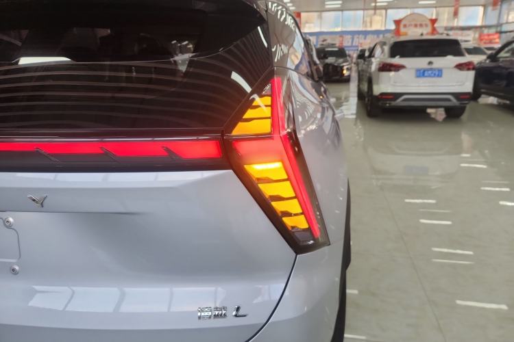 Used Geely Auto FX11 2023 2.0TD DCT Flagship Version